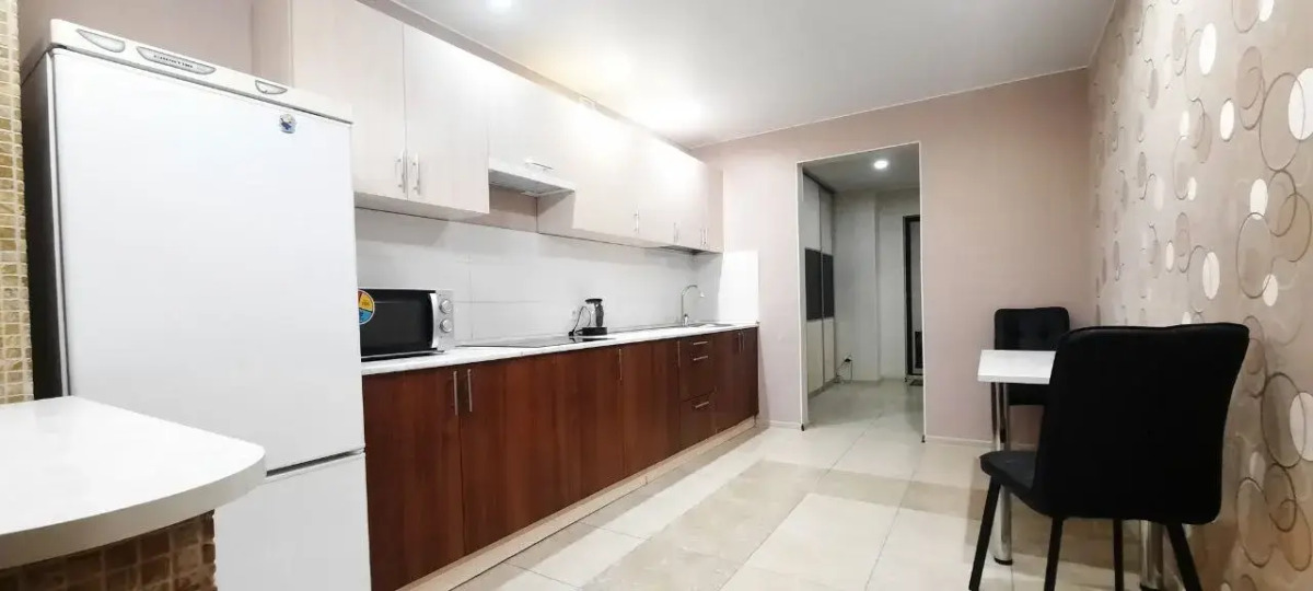 Квартира Просторная на Тархова