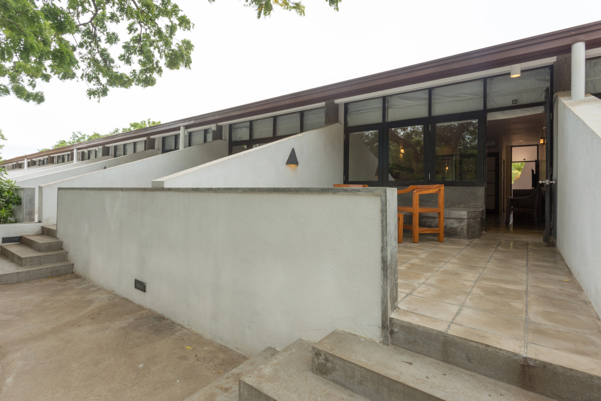 Отель Nilaveli Beach