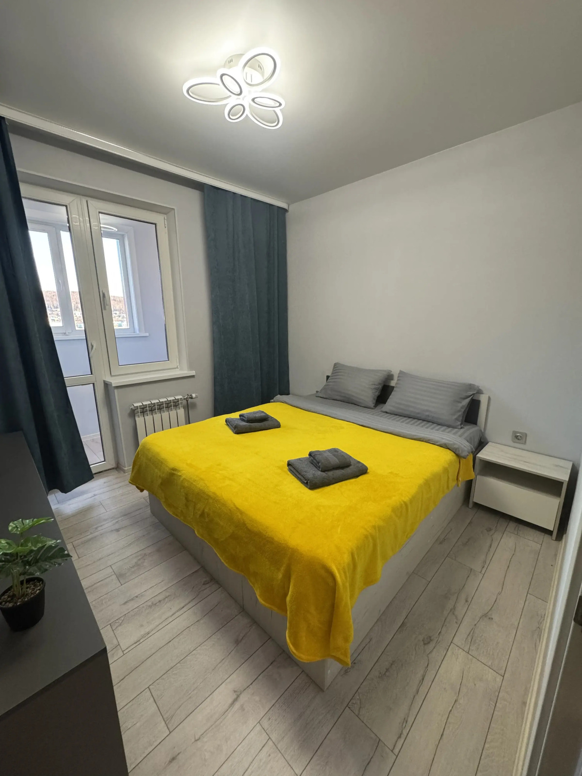 Квартира 2-к Квартира у Сити-Мола, на 12 этаже с видом на Восход