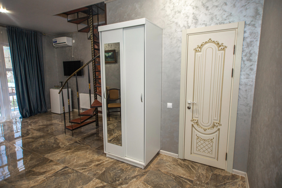 Господин Постоялец