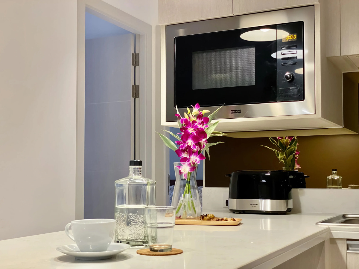 Апартаменты 2 спальни с видом на озеро в шаге от моря