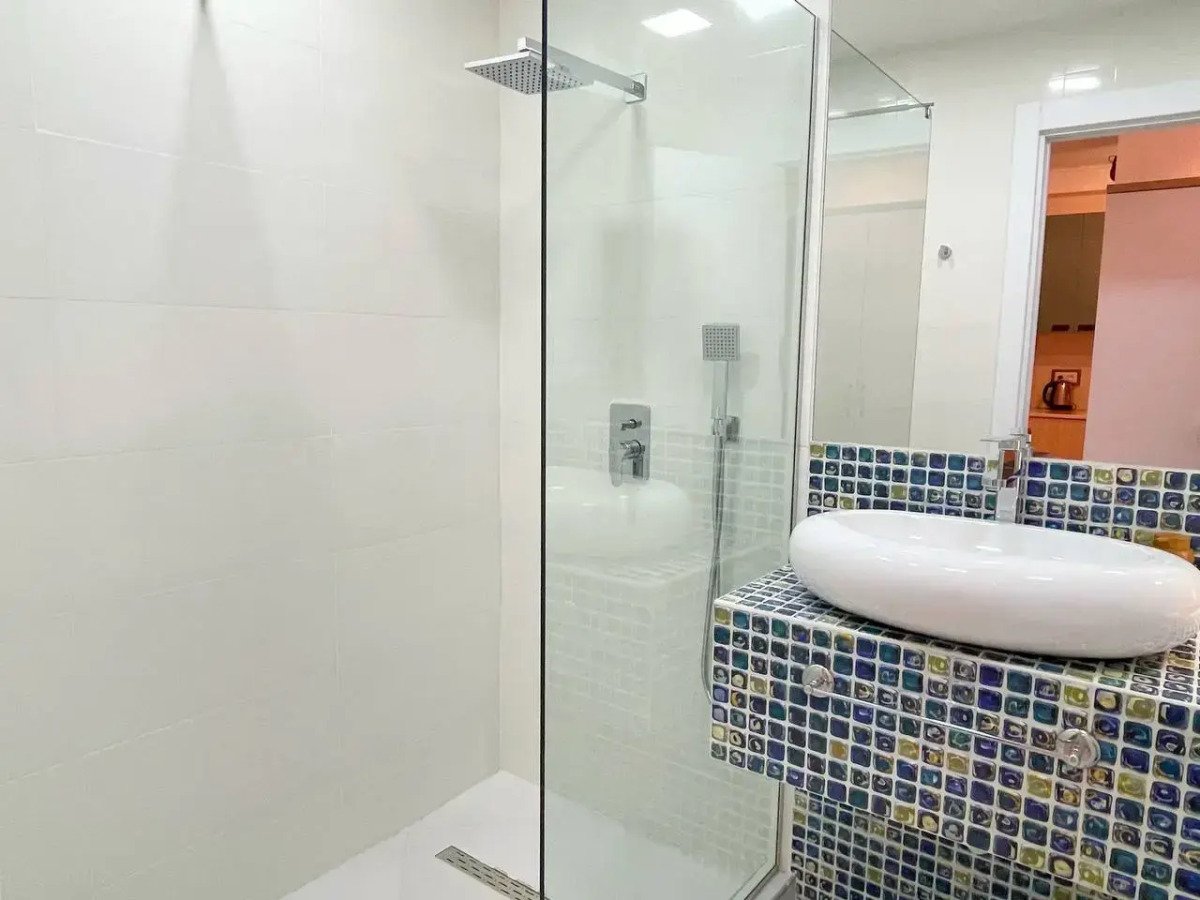 Апартаменты City Heart Luxury Apartment