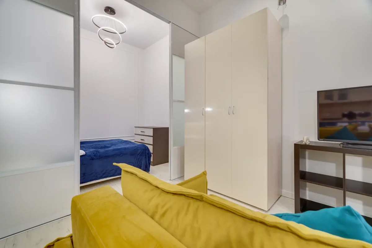 Апартаменты студия на набережной ВПитер на сутки 2