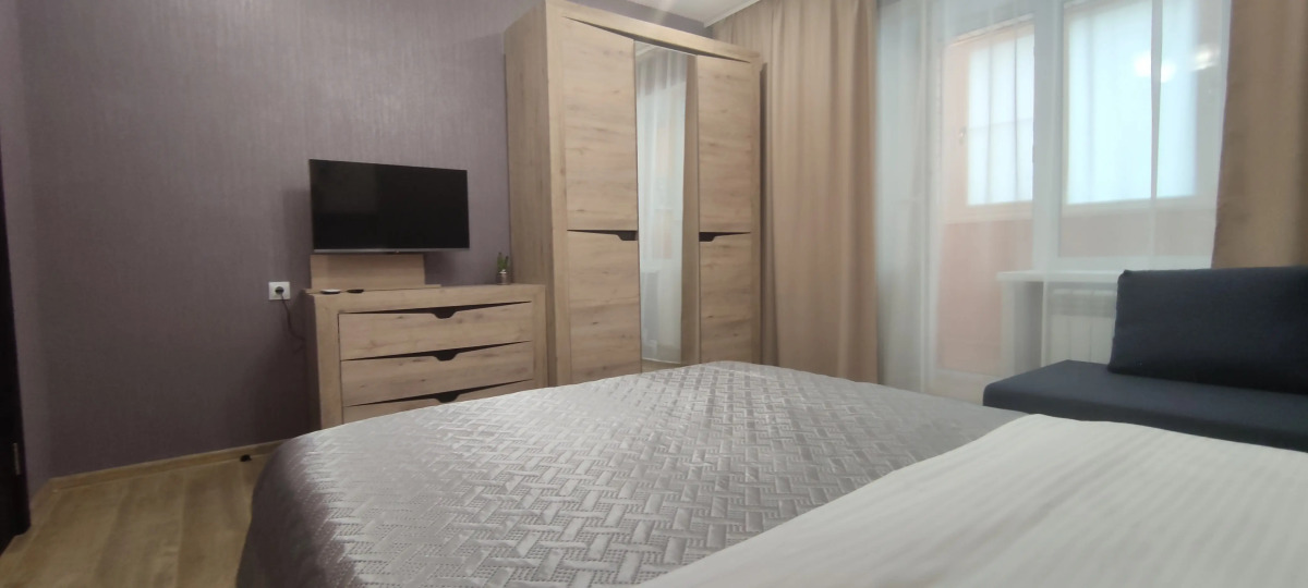 Квартира Двухкомнатная Apart Family