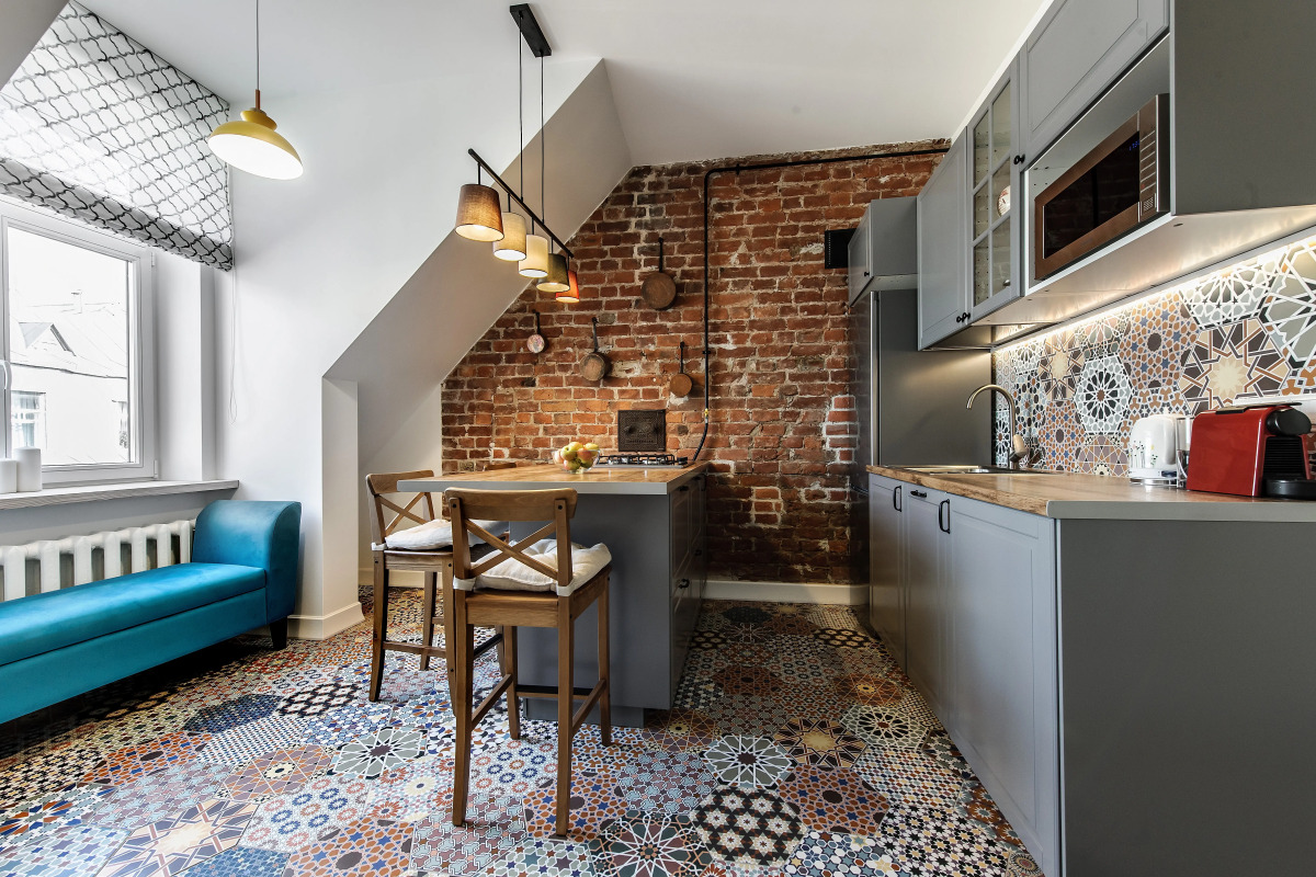 Апартаменты Яркий Лофт с видом на крыши