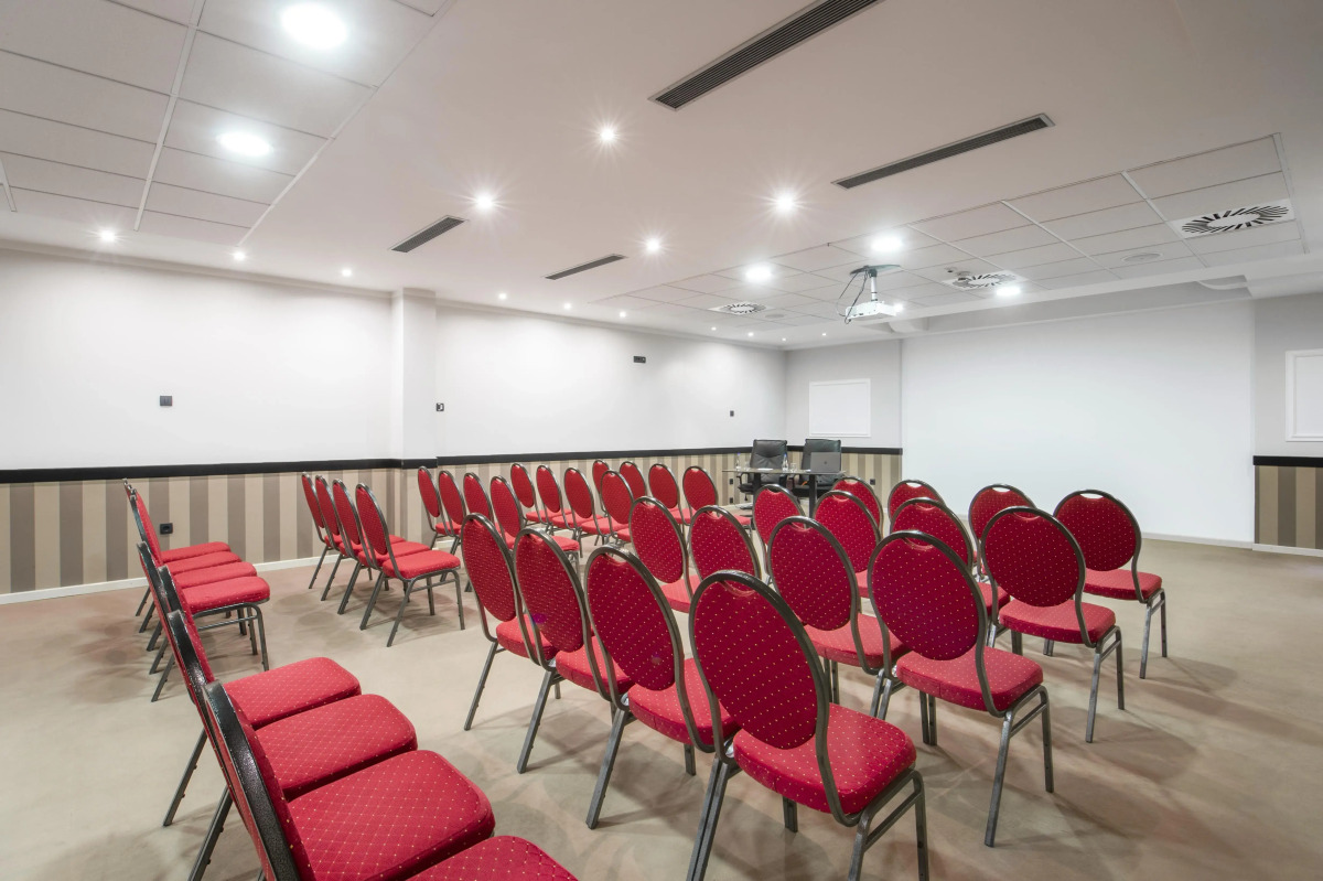 Отель Crystal Hotel Belgrade