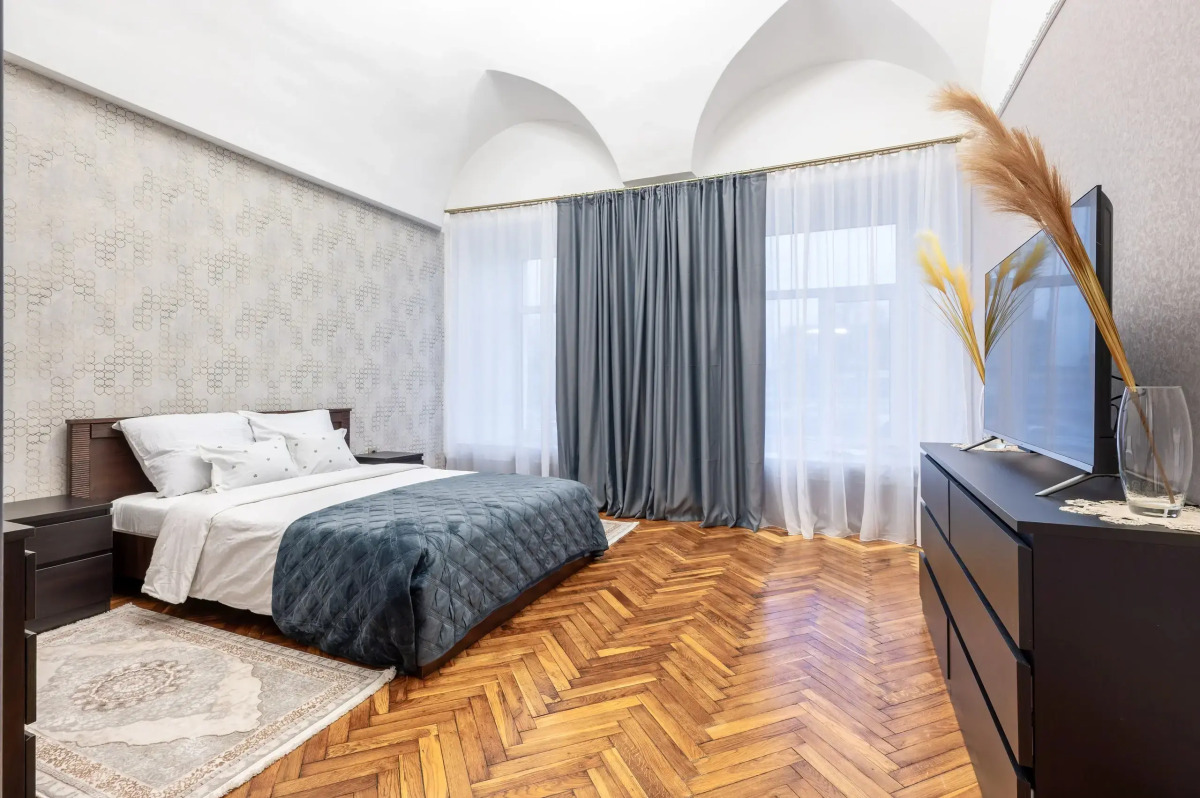 Квартира с видом на Неву