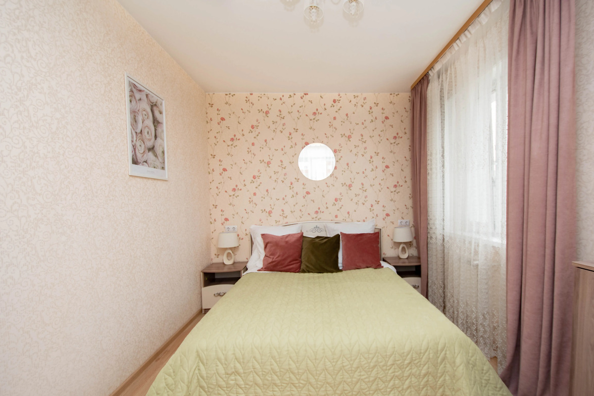 Апартаменты Двухкомнатная квартира на Верхней Набережной 165/1