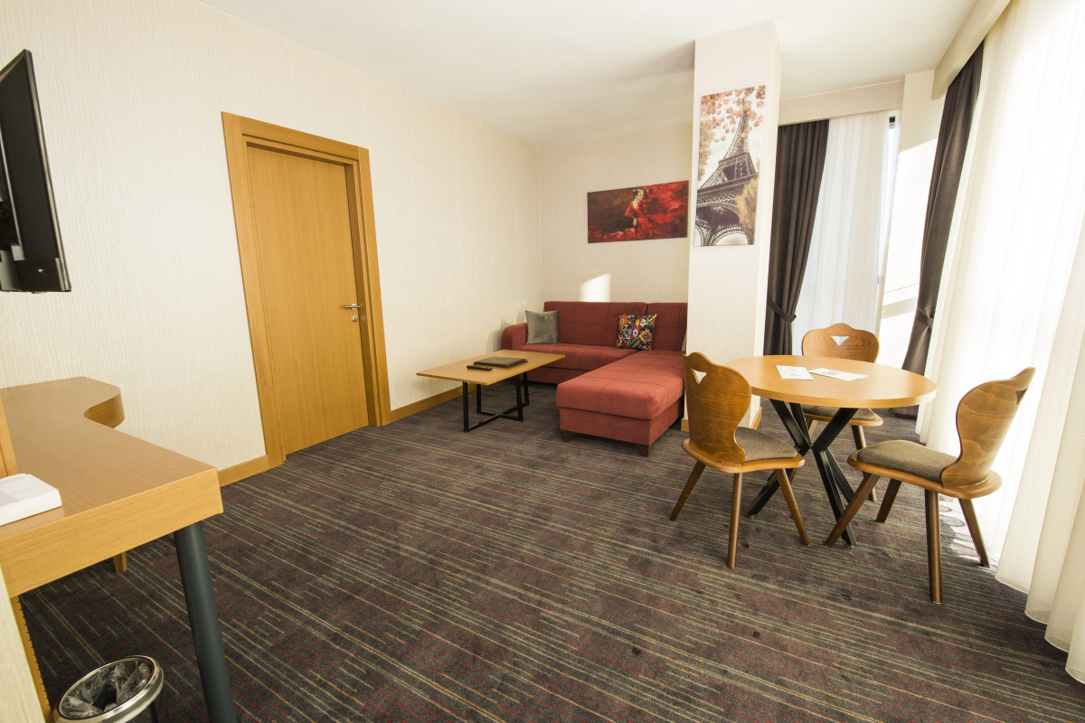 Отель New Garden