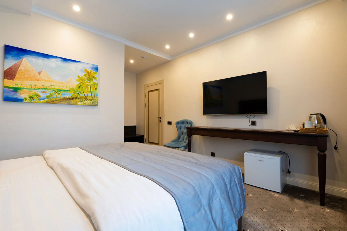 Отель Фараон