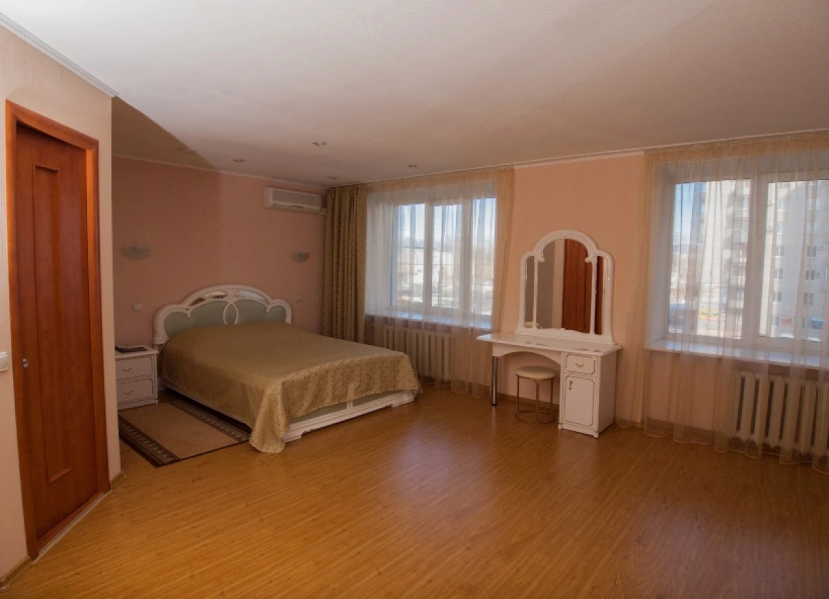 Отель Визит