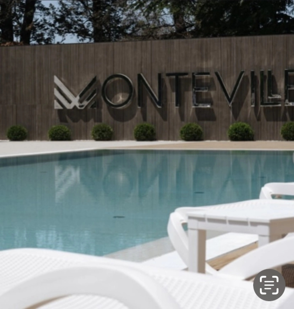 Апартаменты Апарт 242 в Монтевиле