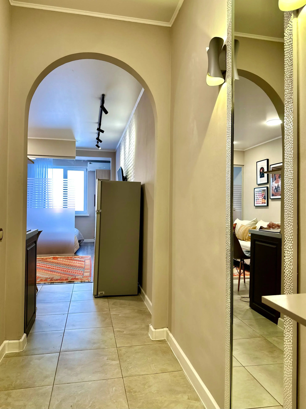 Апартаменты Яркая студия Моно с Видом на Коктобе