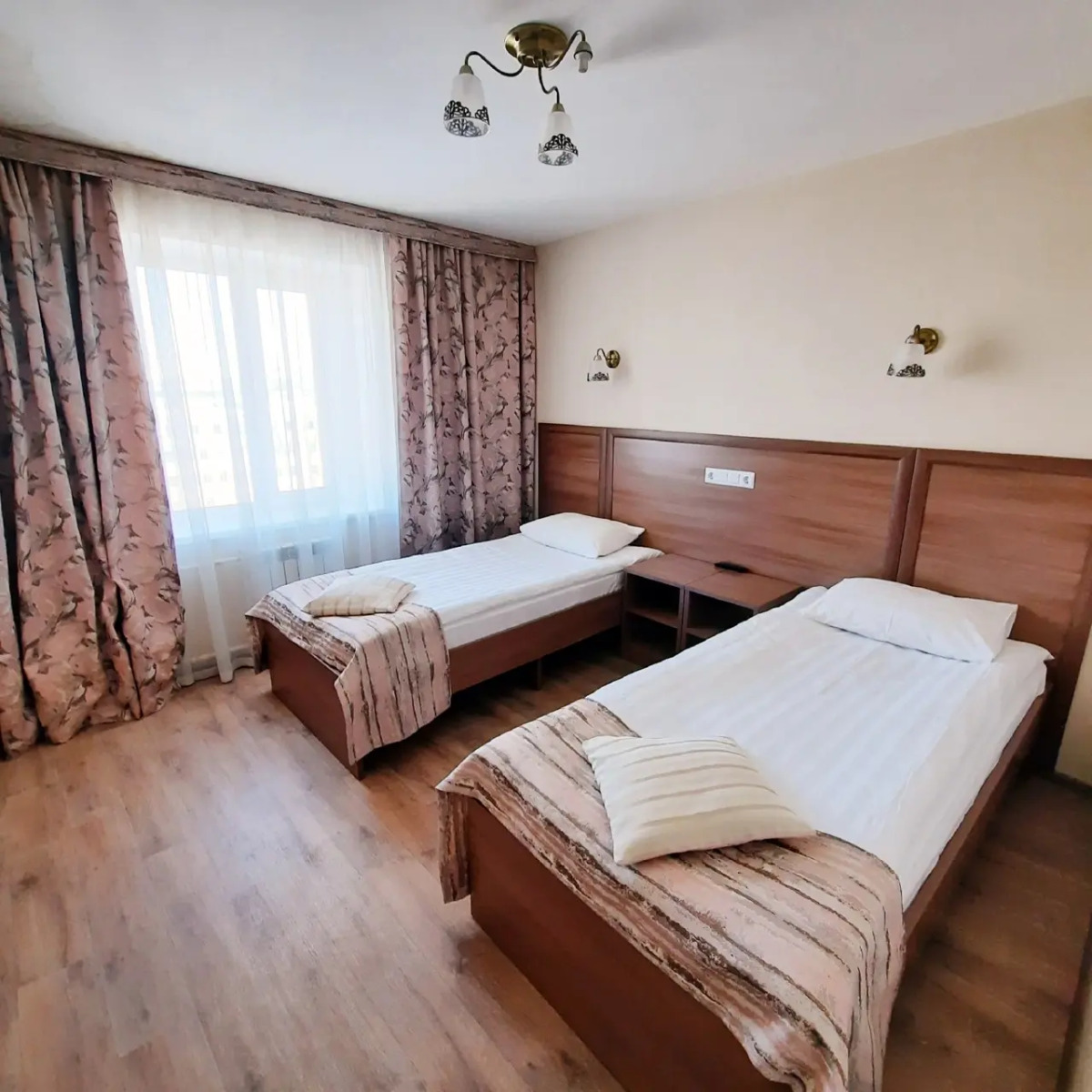 Отель Уралочка