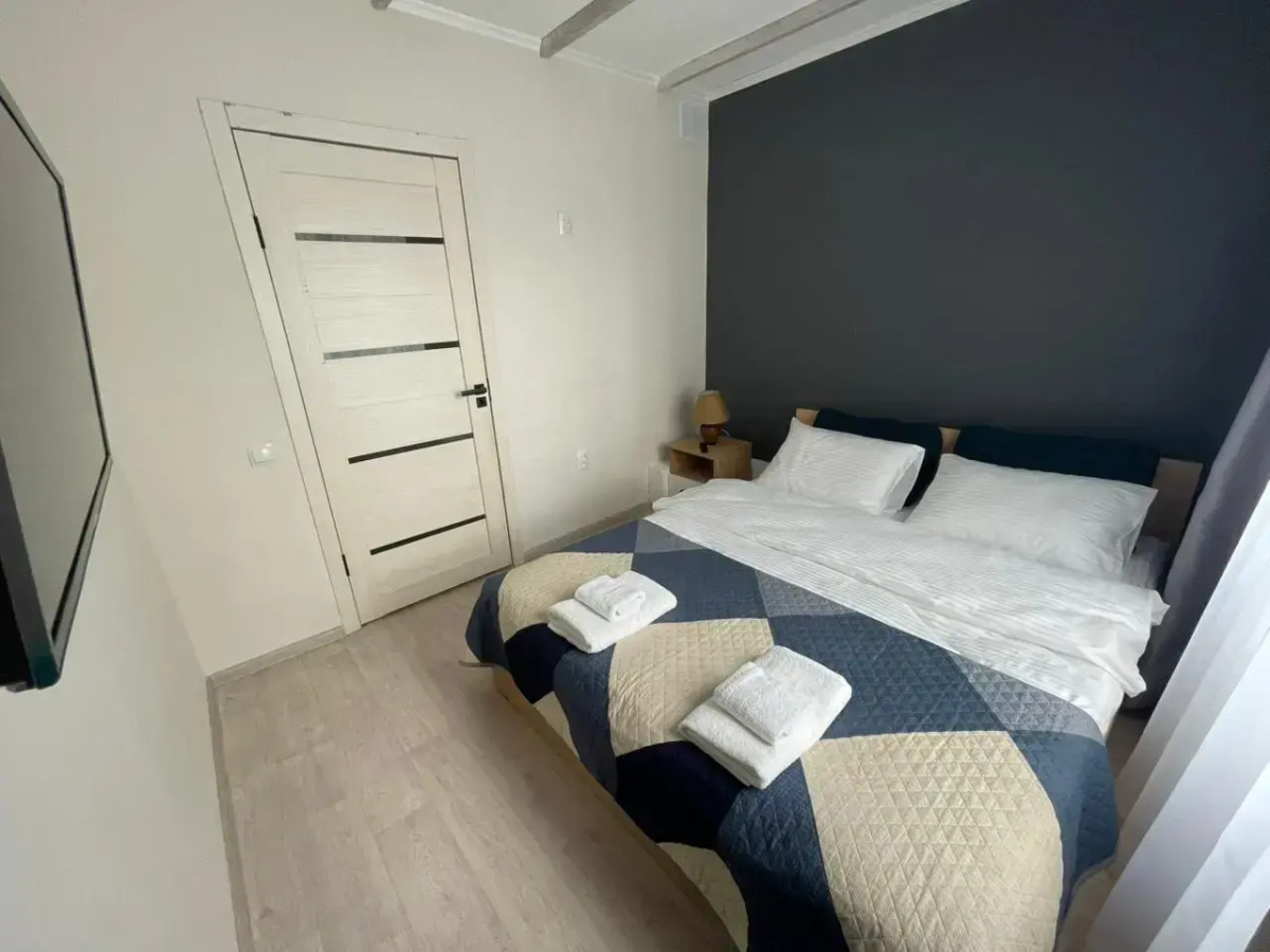 Квартира Отличный день 2 комн. у Алмаза