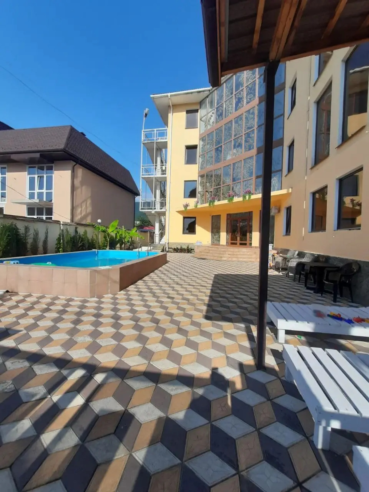 Отель Пятница