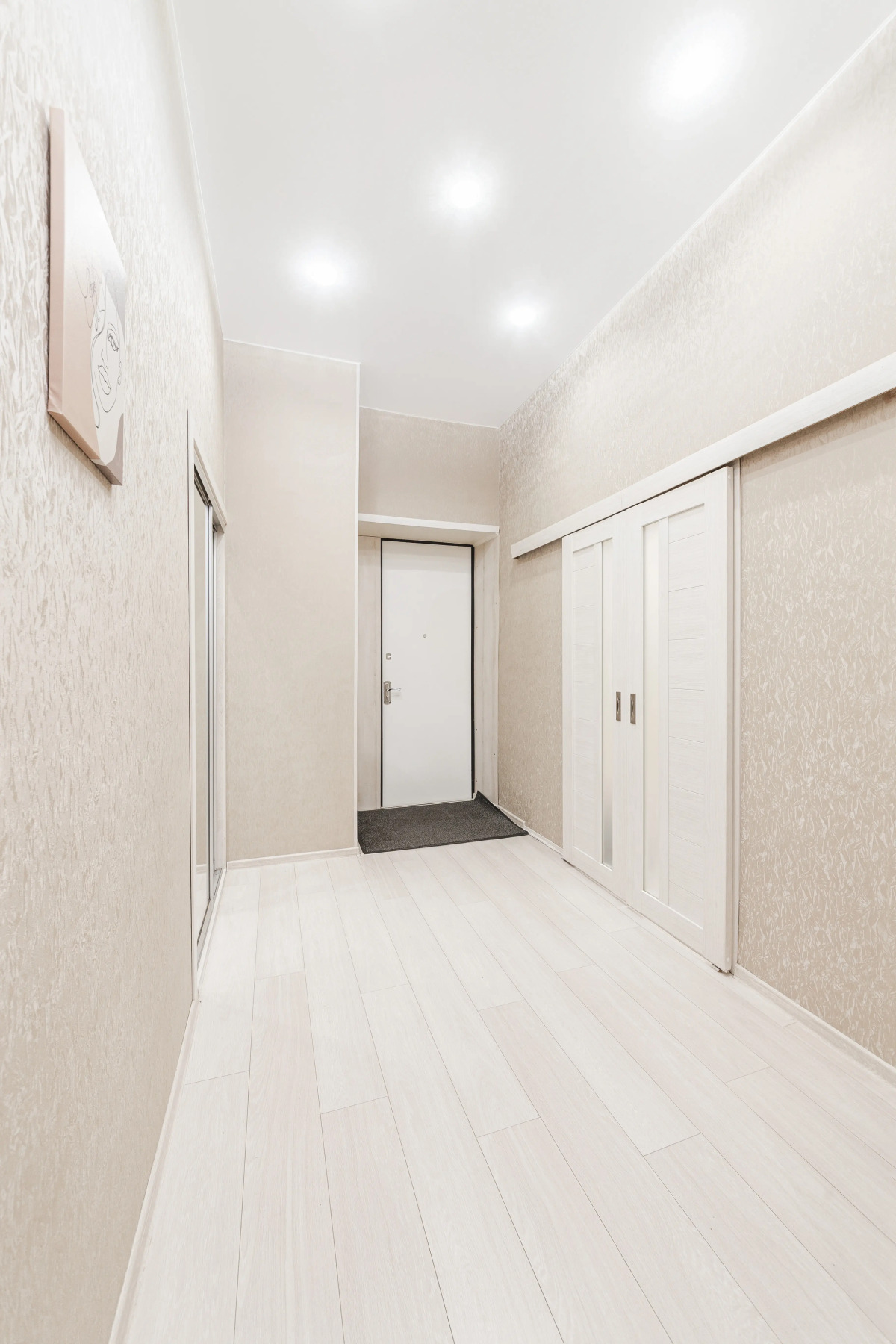 Новые апартаменты в центре на площади Победы