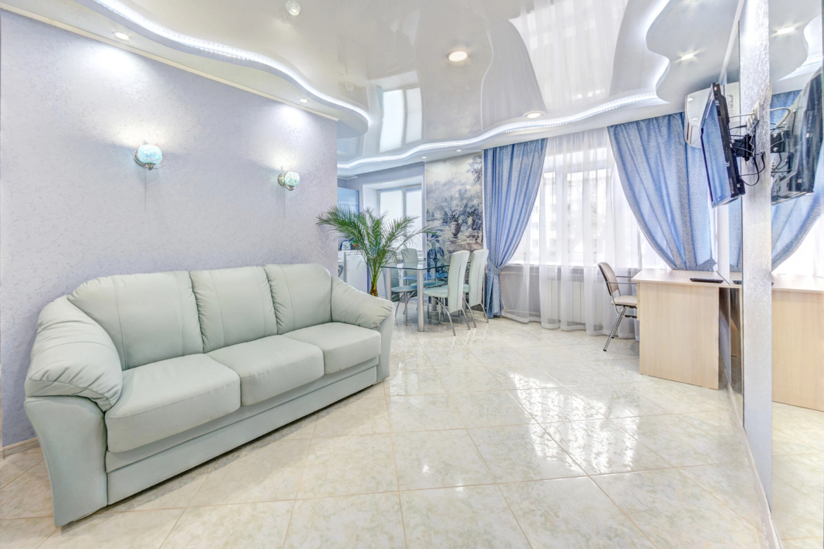 Апартаменты ИннХоум на Свободы 96