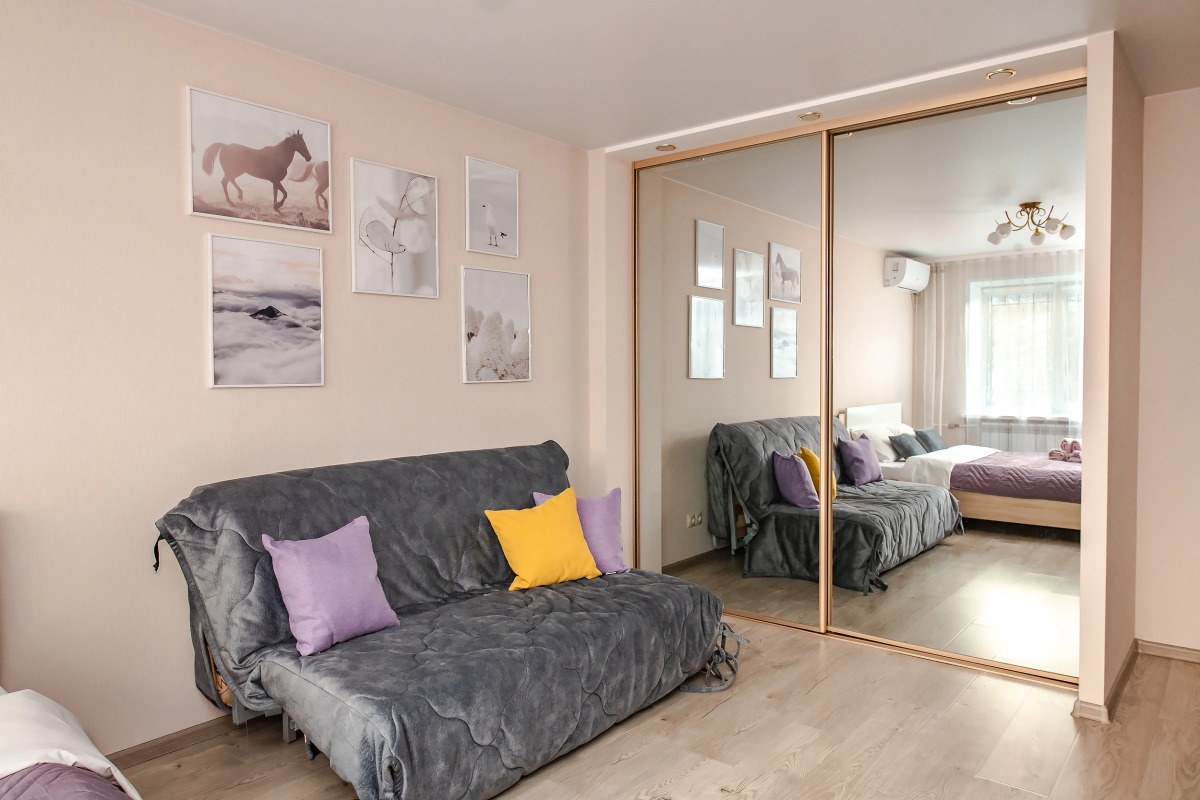 Апартаменты TopHouse на Пологой 60 однокомнатные