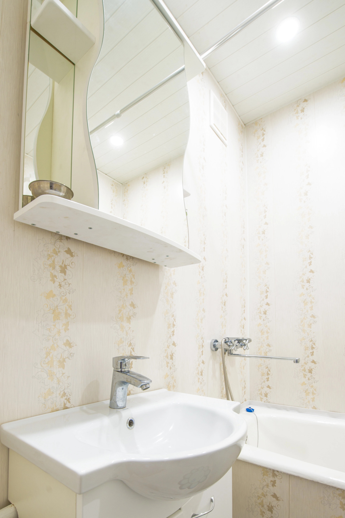 Апартаменты DOMUMERTO на Академика Челомея 10