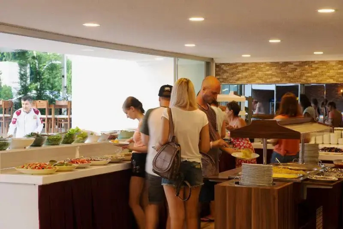 Отель Emily Rose