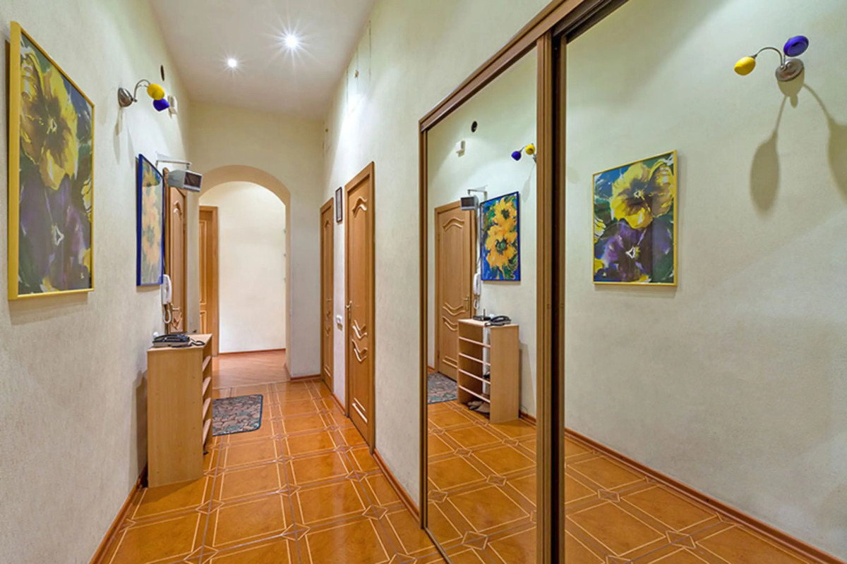 Апартаменты с балконом в самом центре города