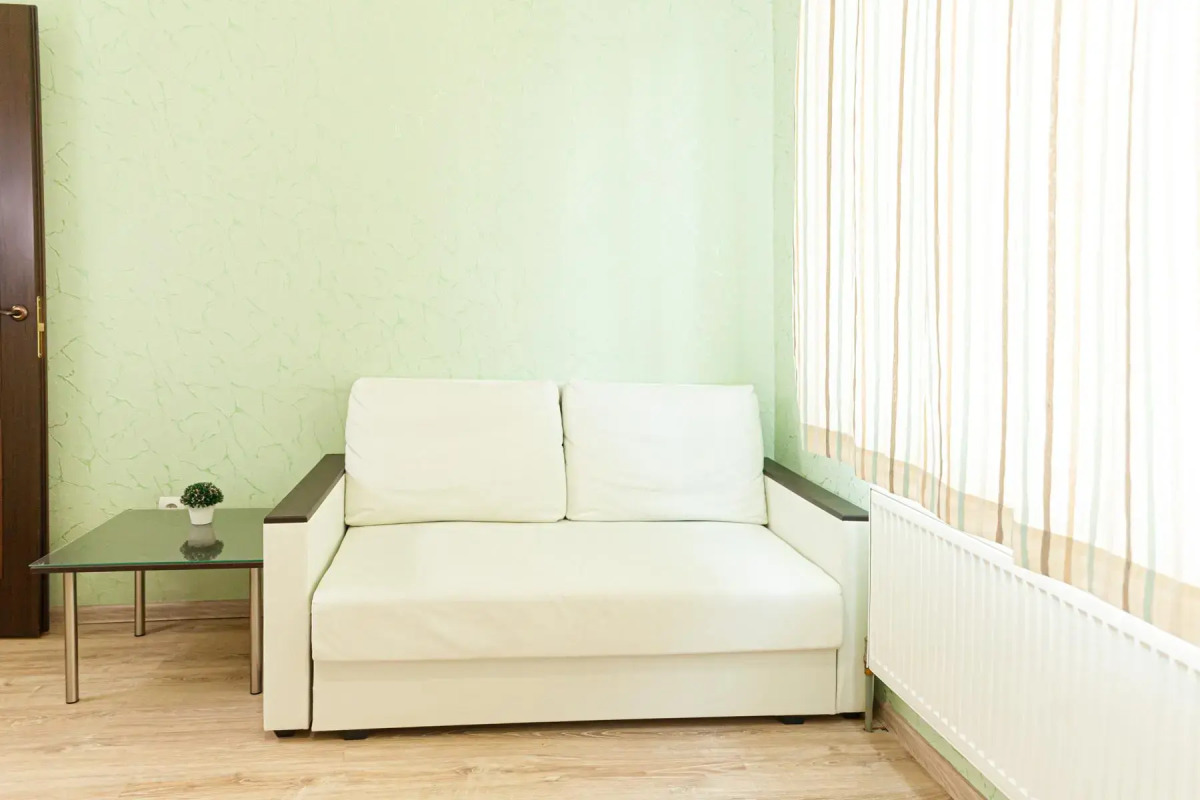 Апартаменты двухкомнатные (114) Серебровская 91