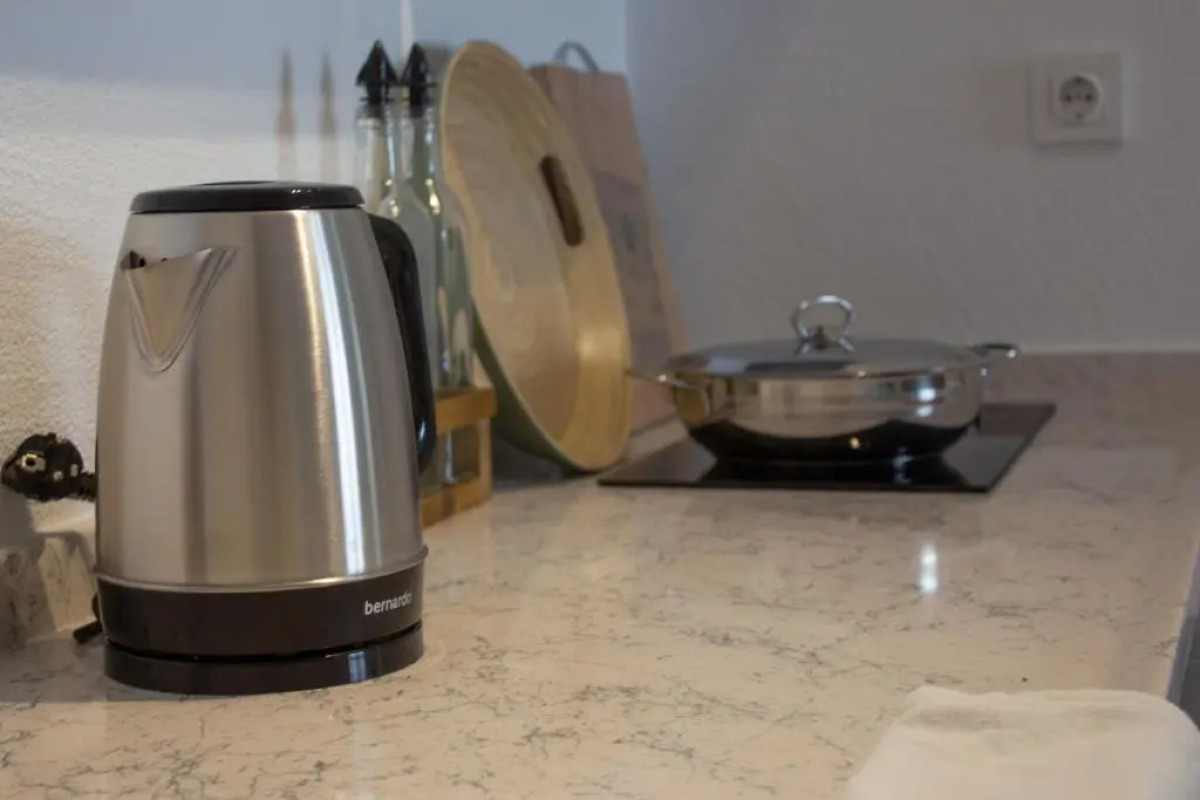 Отель Aloha Suites