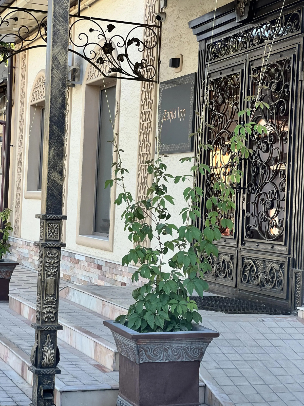 Отель Zahid Inn