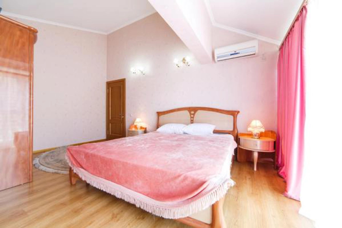 Гостевой Дом Лаура