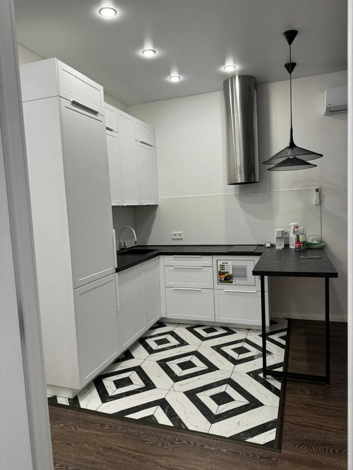 Апартаменты Apart VL с видом на бухту Золотой Рог и мосты