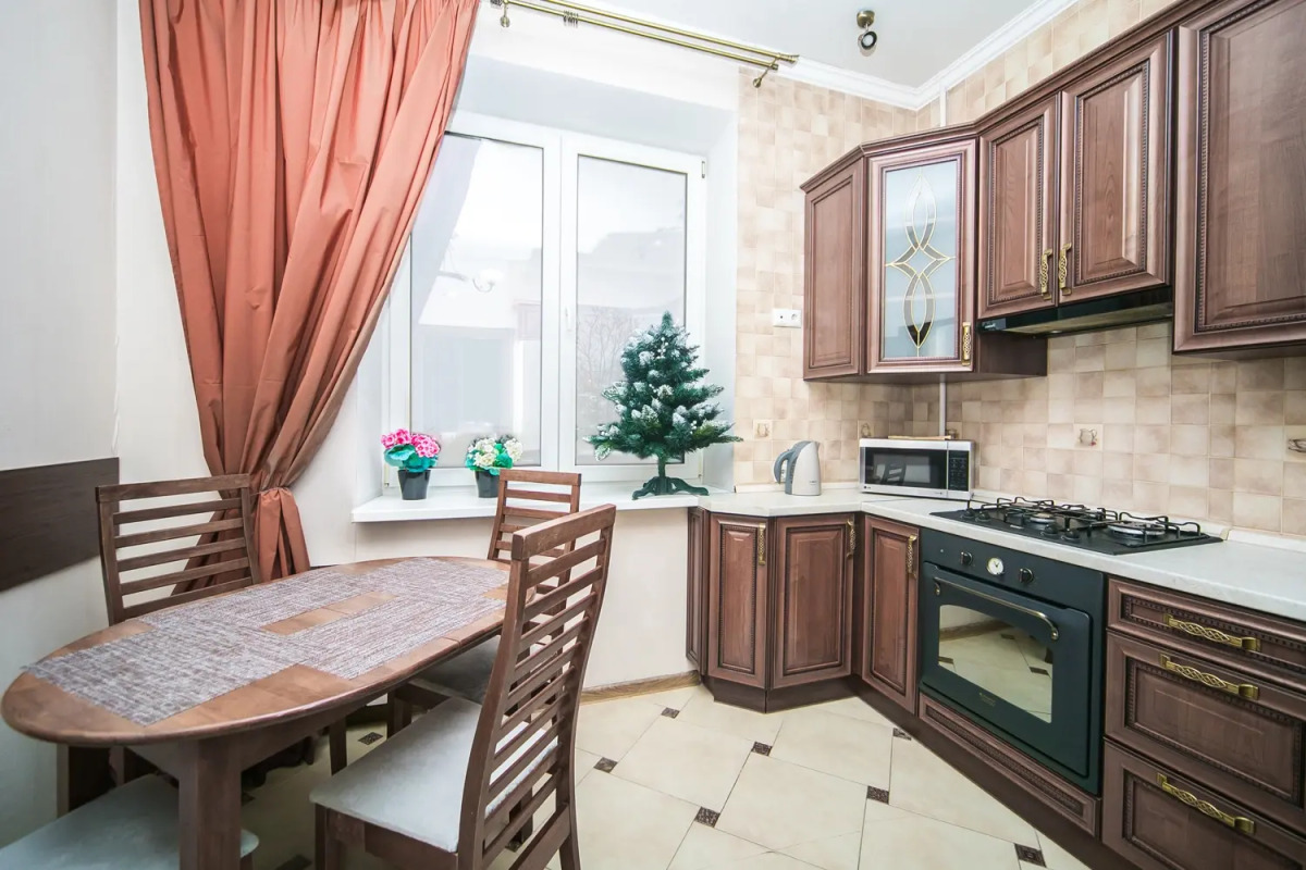 Апартаменты 2 комнатные Пр-т Независимости 28 Центр