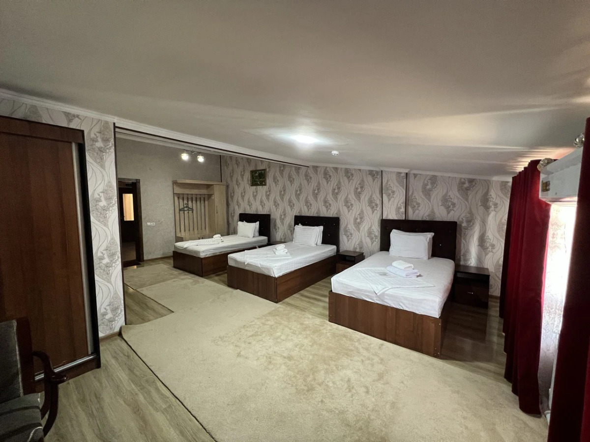 Отель Garden City