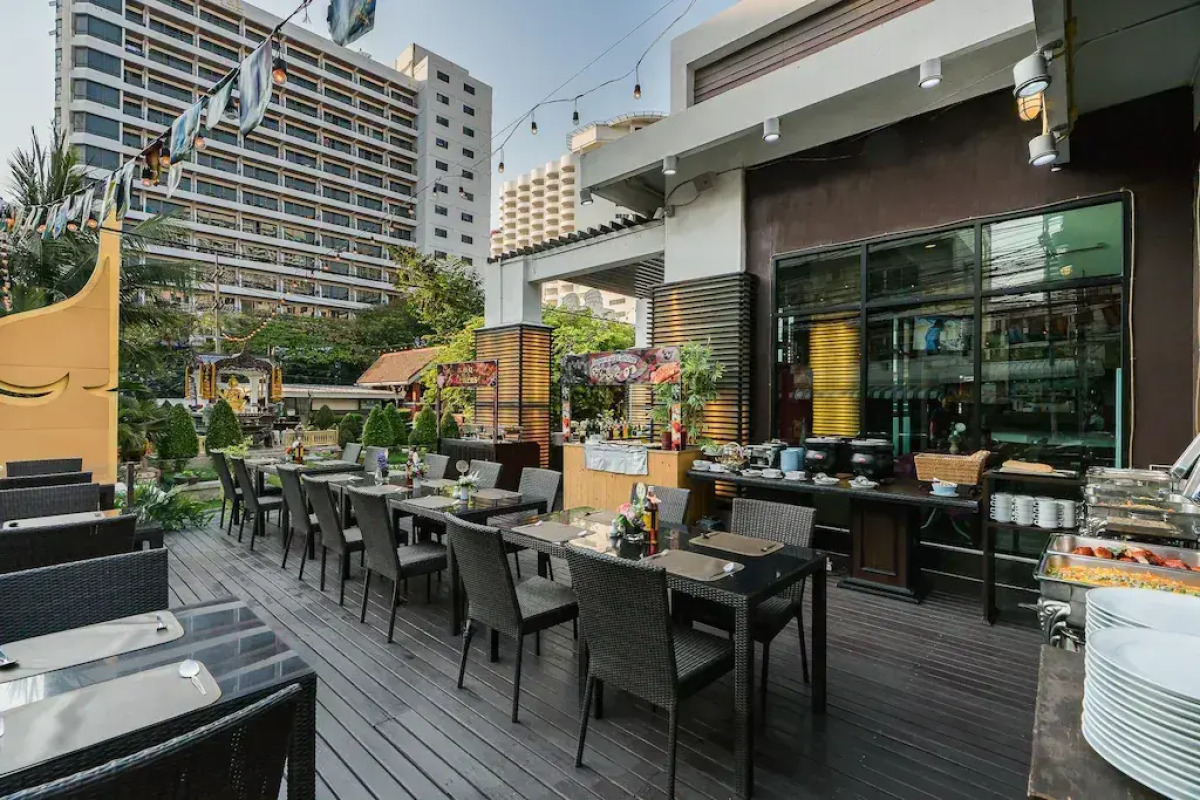 Mountain Beach Resort & Convention Center