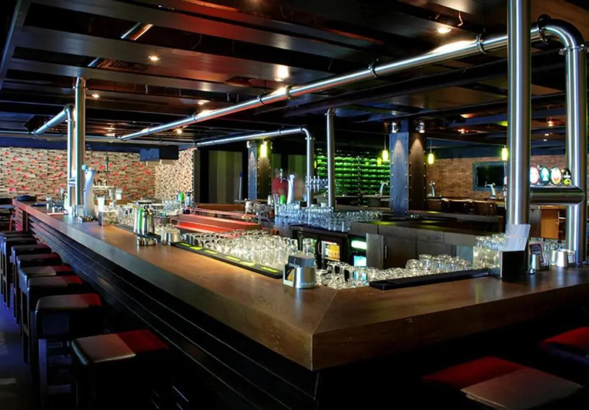 Отель Dubai Marine Beach Resort & Spa