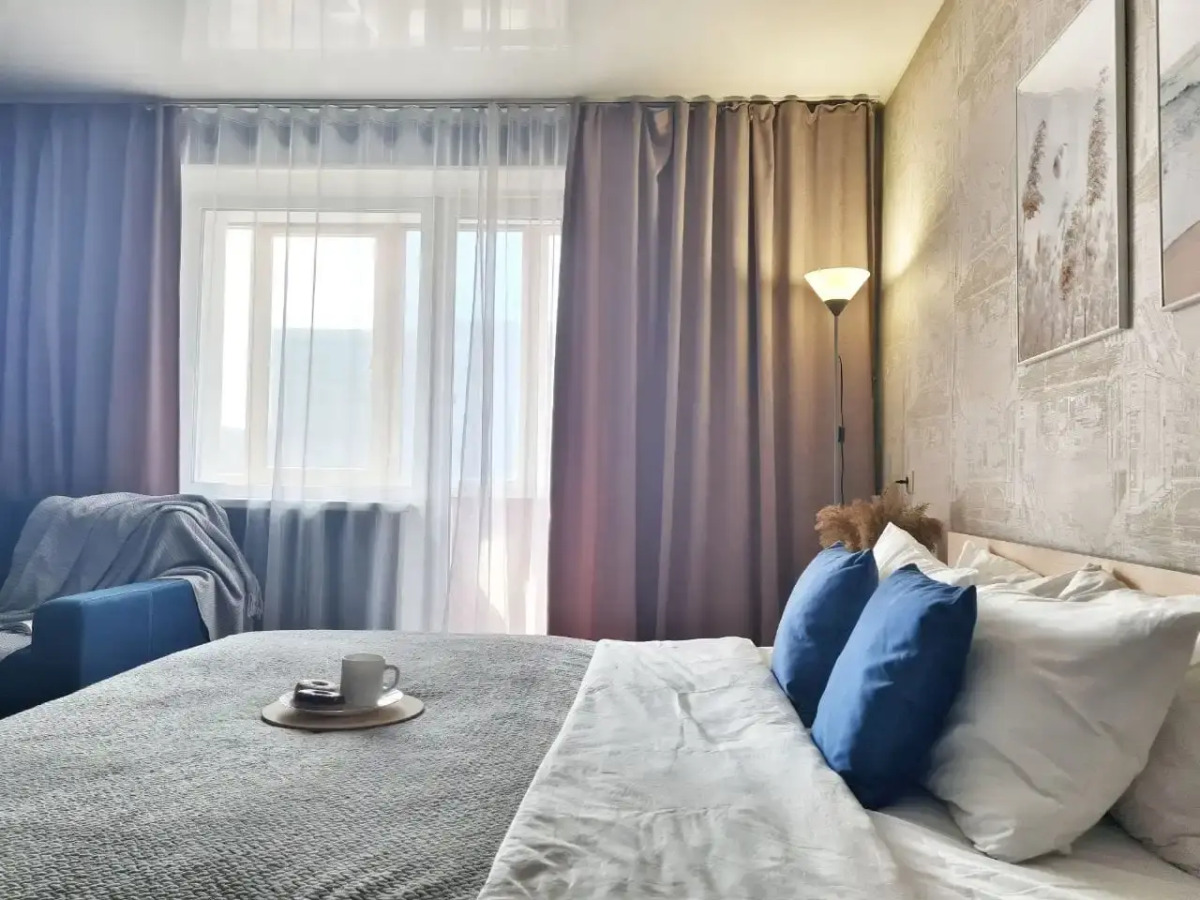 Апартаменты на Салютной, 21