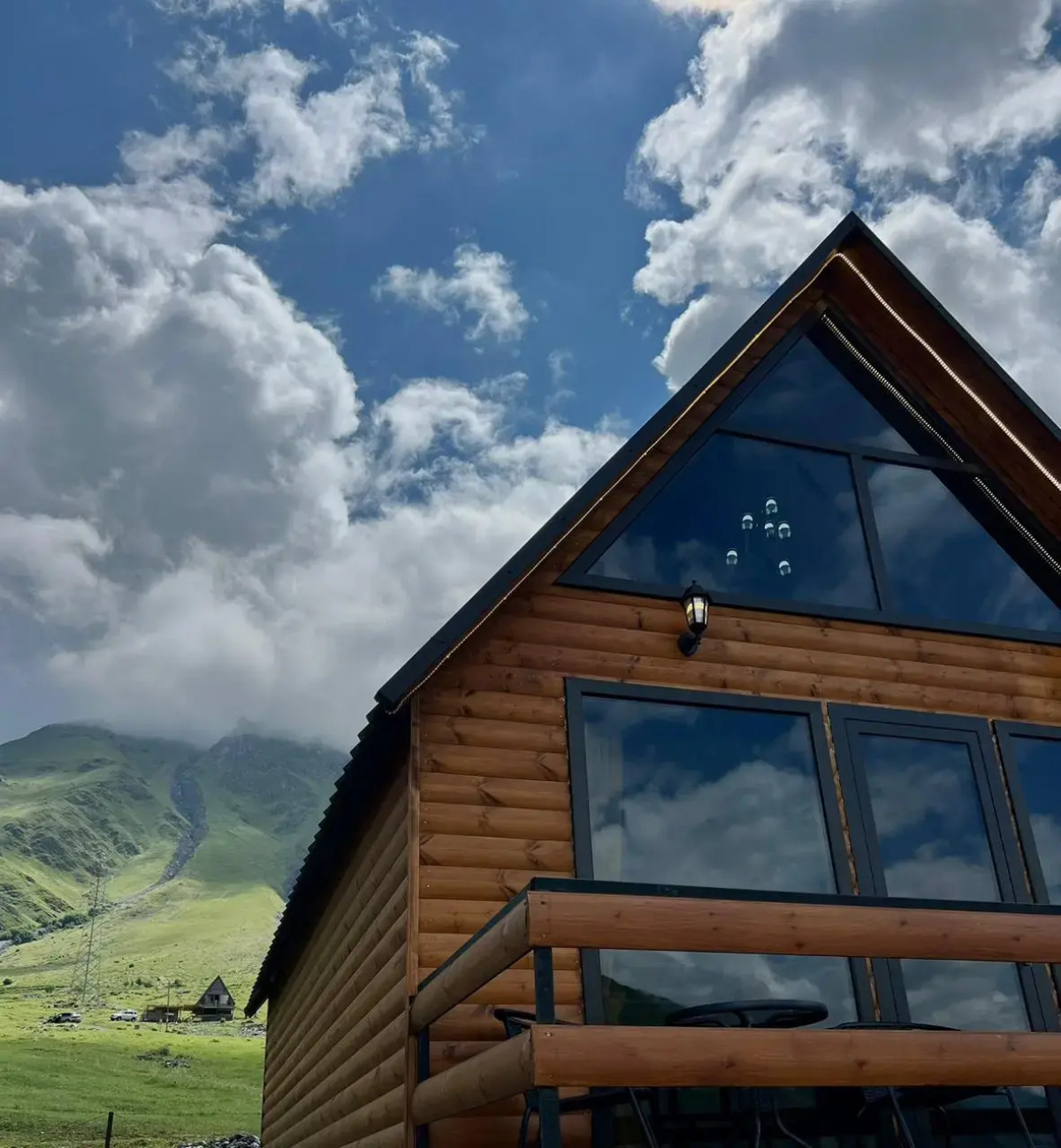 Шале Kazbegi Inn Cottages