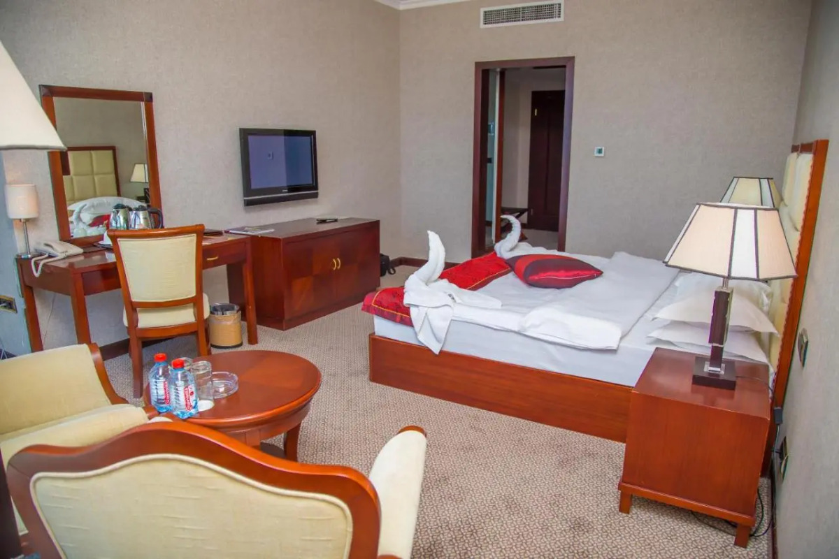 Отель Golden Coast