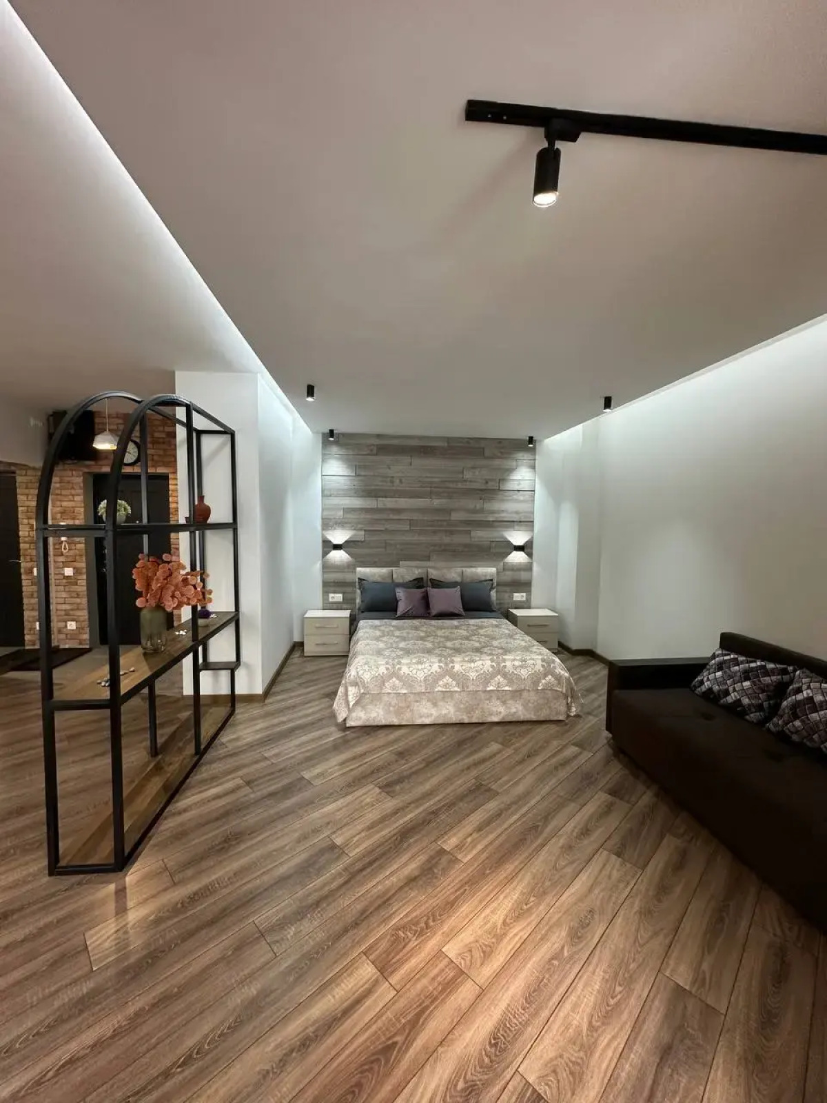 Апартаменты 105 около арбата с видом на горы