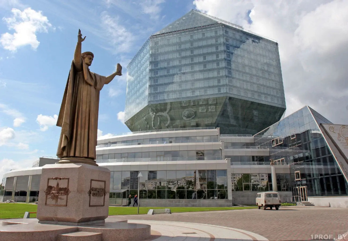 Современные Апартаменты с Видом на Национальную Библиотеку