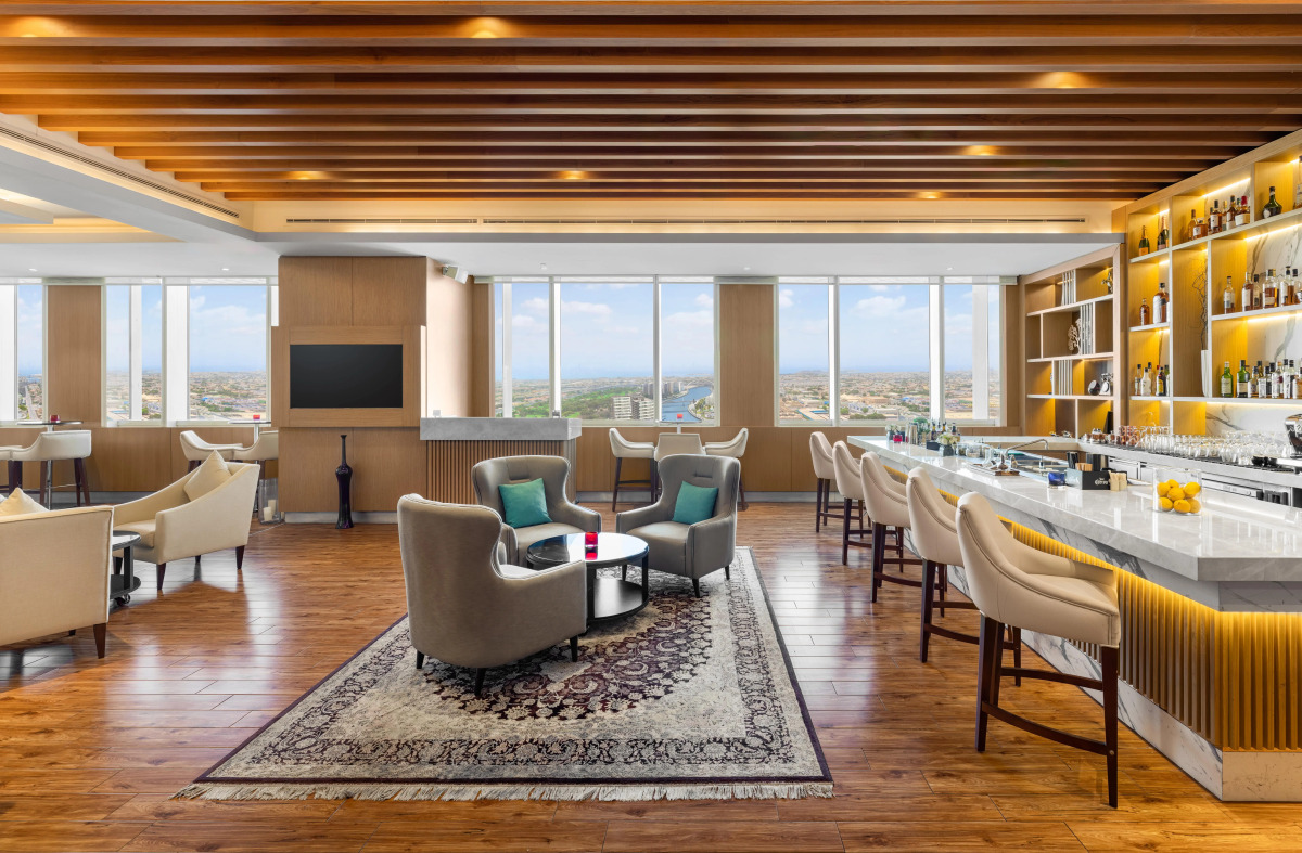 Отель V Hotel Dubai Curio Collection by Hilton