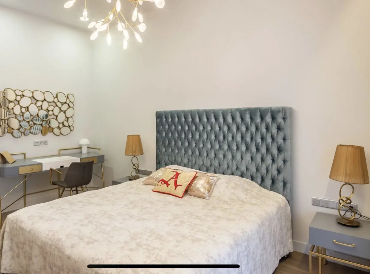 Апартаменты Четырехкомнатные Актёр Гэлакси