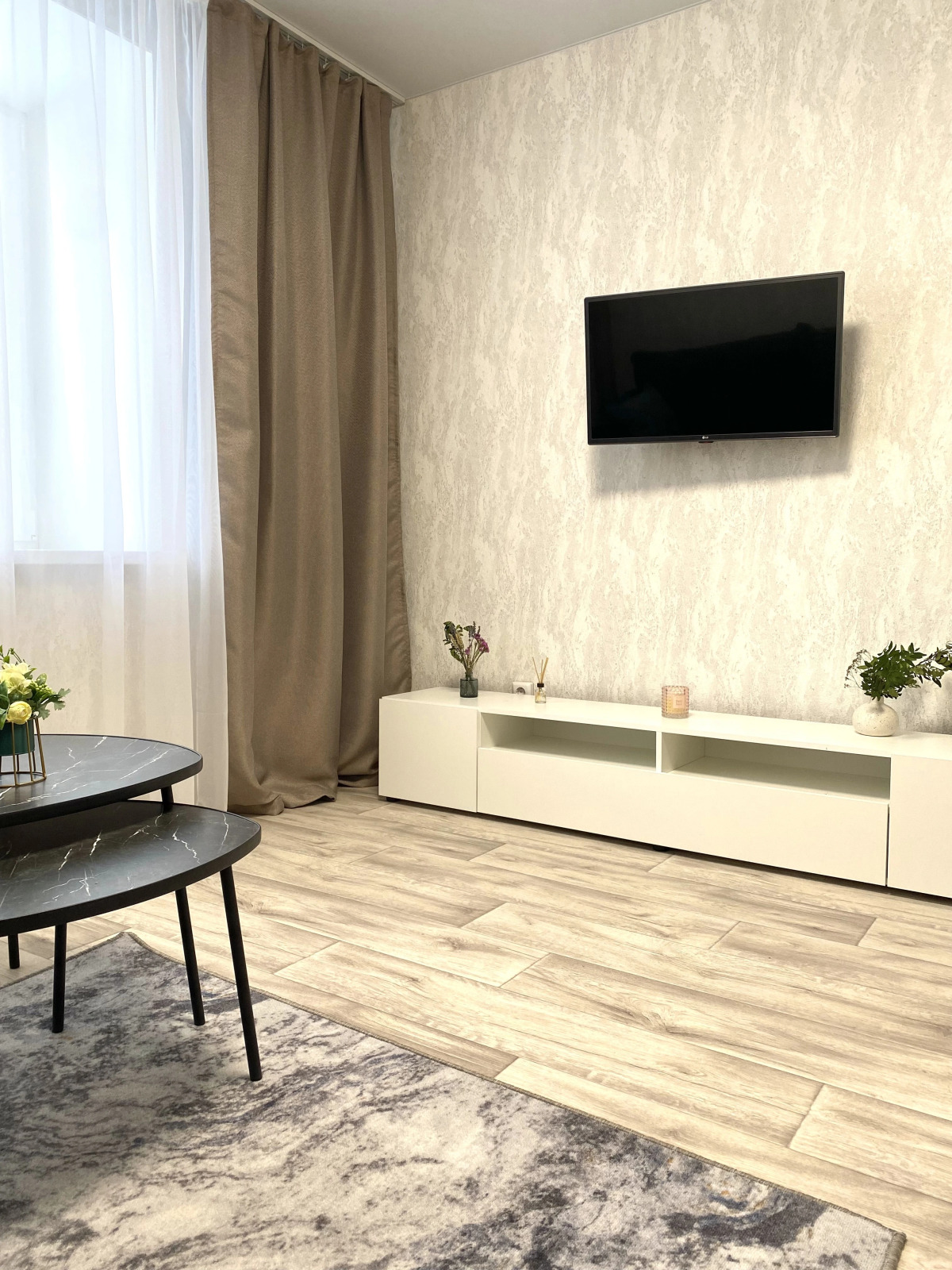 Апартаменты Современная 1 комнатная квартира в новом доме в микрорайоне «Фестивальный»