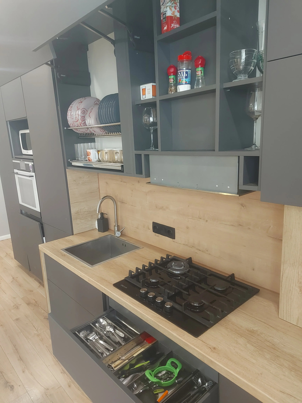 Квартира 90 кв.м. в жк Венеция