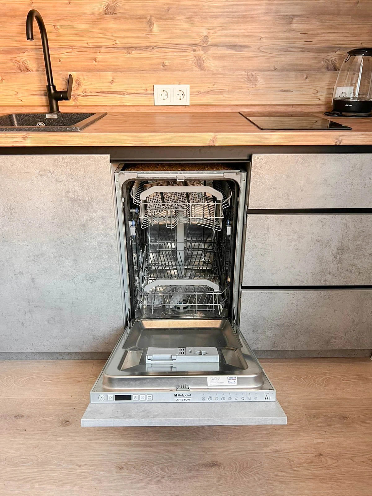 Квартира на  Ивана Артеменко 7