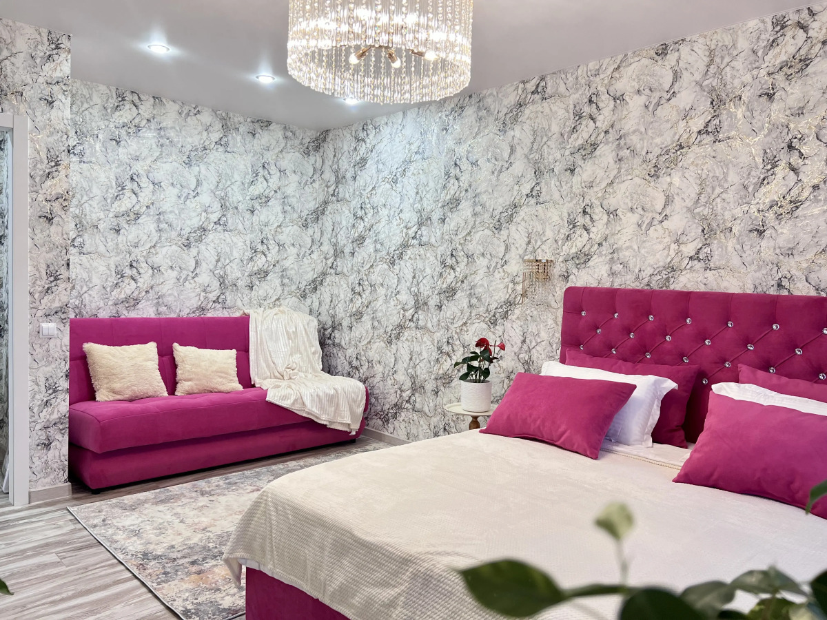 Квартира у метро Чкаловская улица Щорса 105