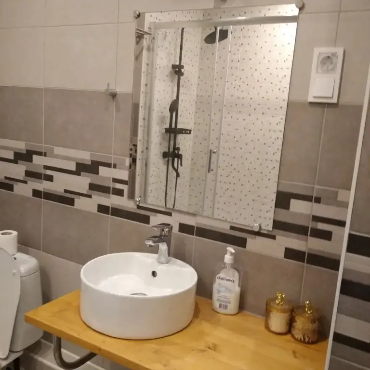 Апартаменты Мира 4В