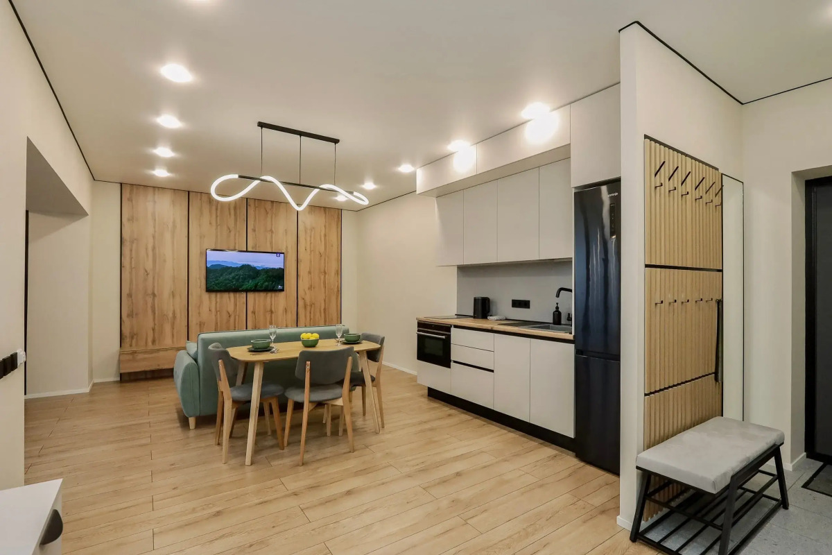 Апартаменты Privi House на Красной 140