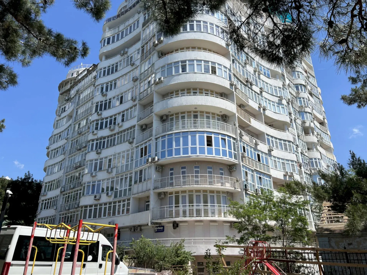 Квартира 8 Просторная 2-к в р-не Дельфинария - до моря 10 мин