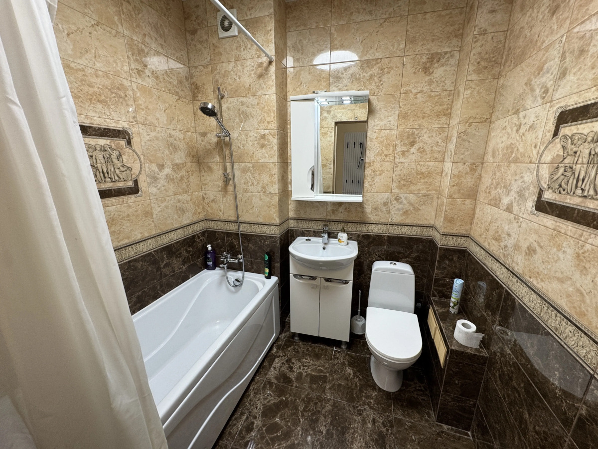 Квартира Замечательная 1-к рядом с Клиникой 3Z